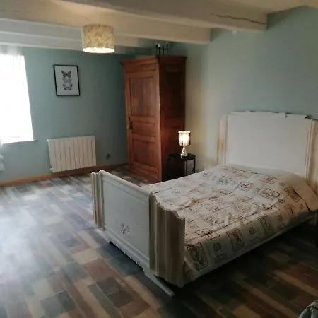 Remicourt, 4 Pieces, 6 Personnes - Fr-1-589-462 *